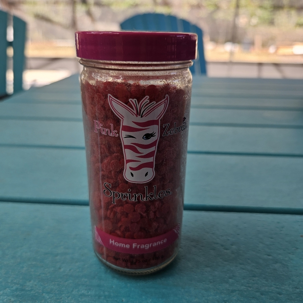 NWOB Pink Zebra Sprinkles Melts Retired Fragrance Berry Magical